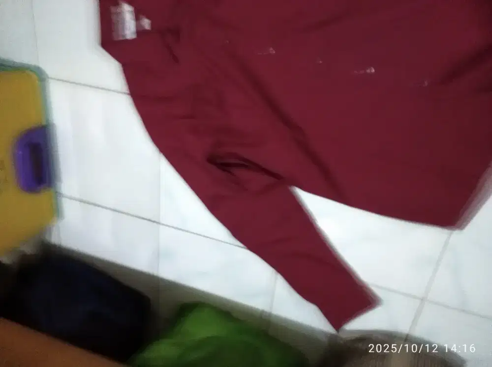Dijual kemeja panjang size M merk JIM'S