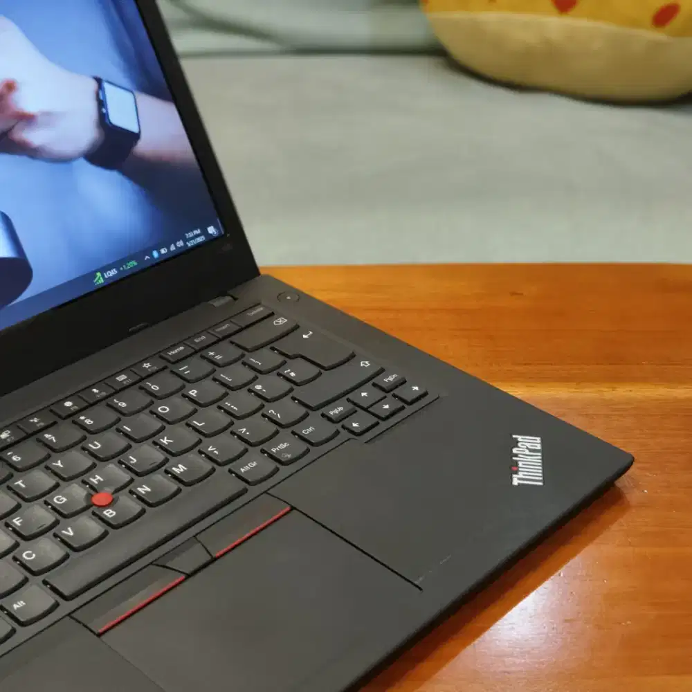 Laptop Editing RAM 16GB Core i5 8th Gen ThinkPad L480 Mulus Murah
