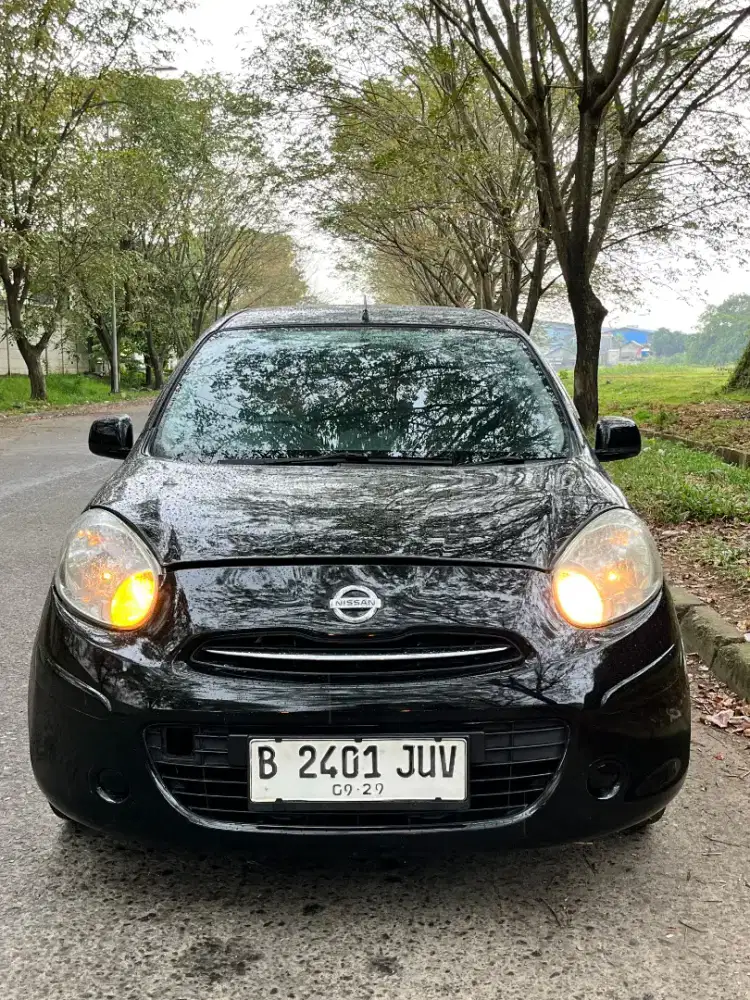 NISSAN MARCH 2011 MT