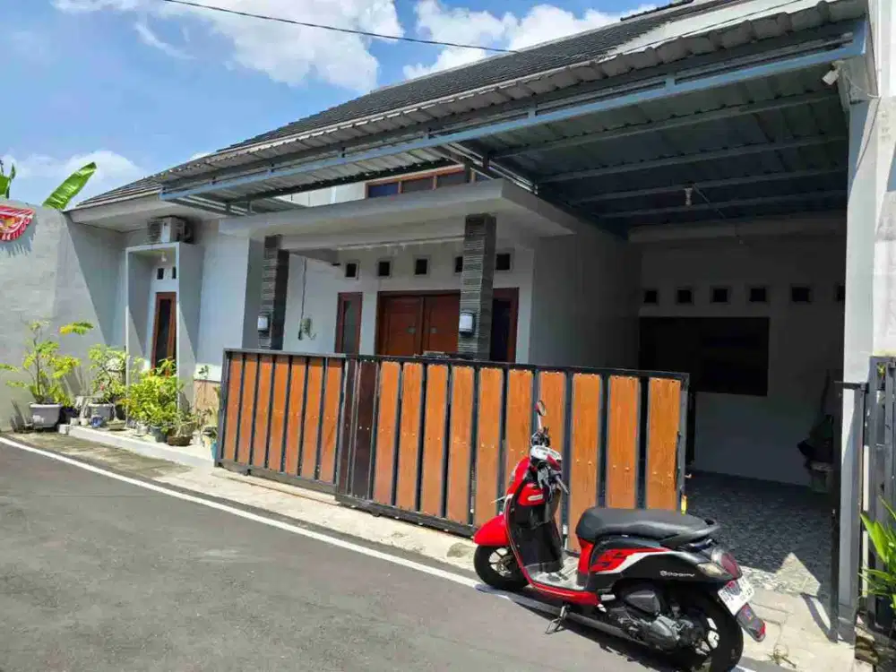 Rumah Bagus Cantik Furnish di Gawanan Colomadu