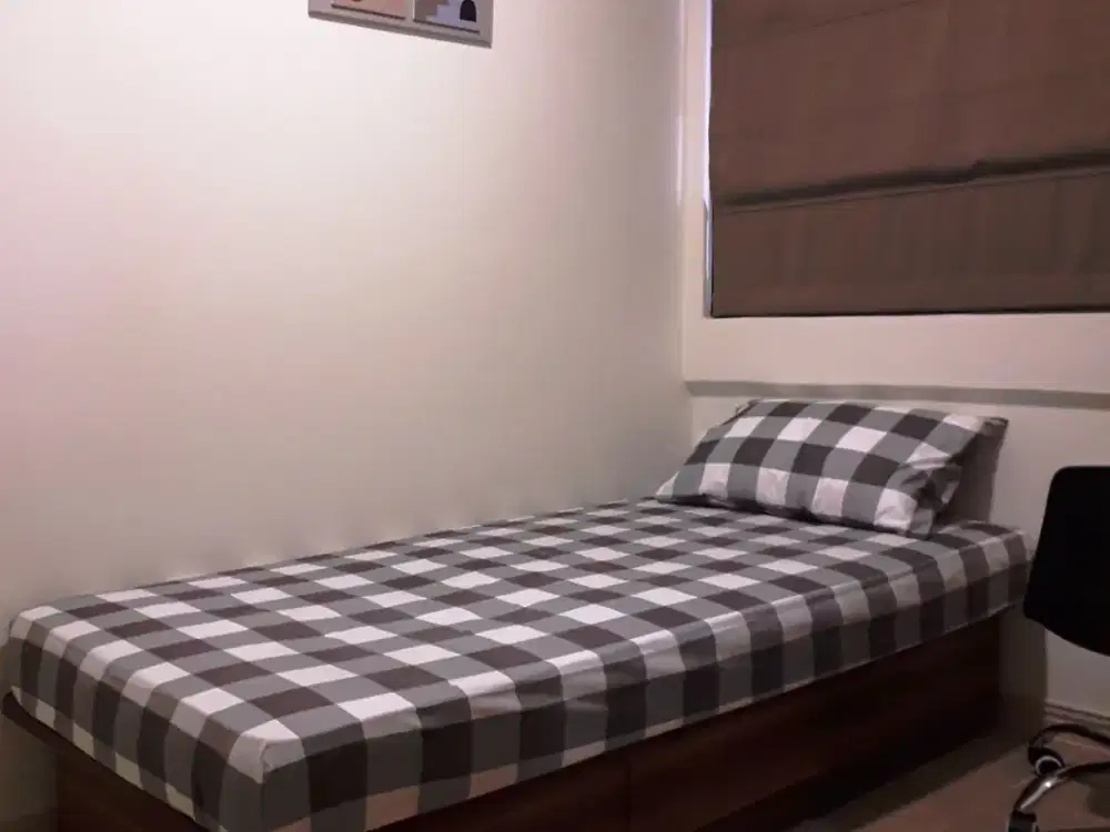 Kamar Kost AC, 2 menit ke Universitas Jakarta International, TOL Tomang