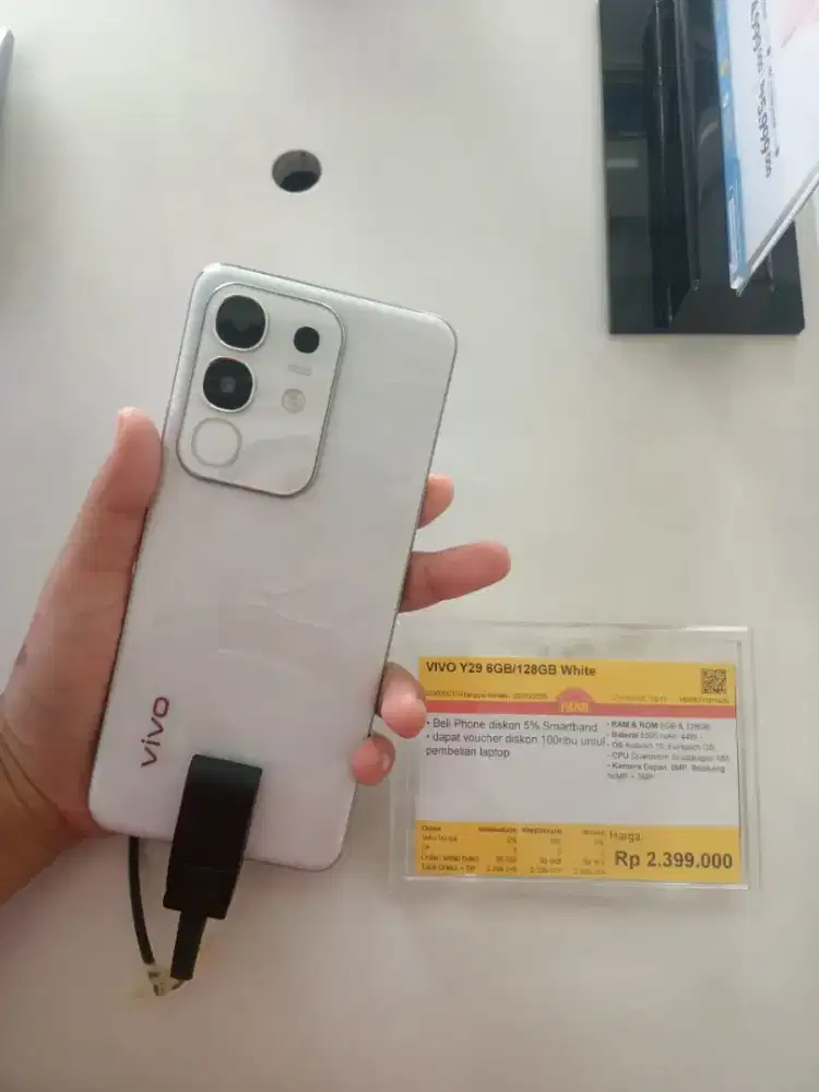 Vivo Y29 6/12 GB White