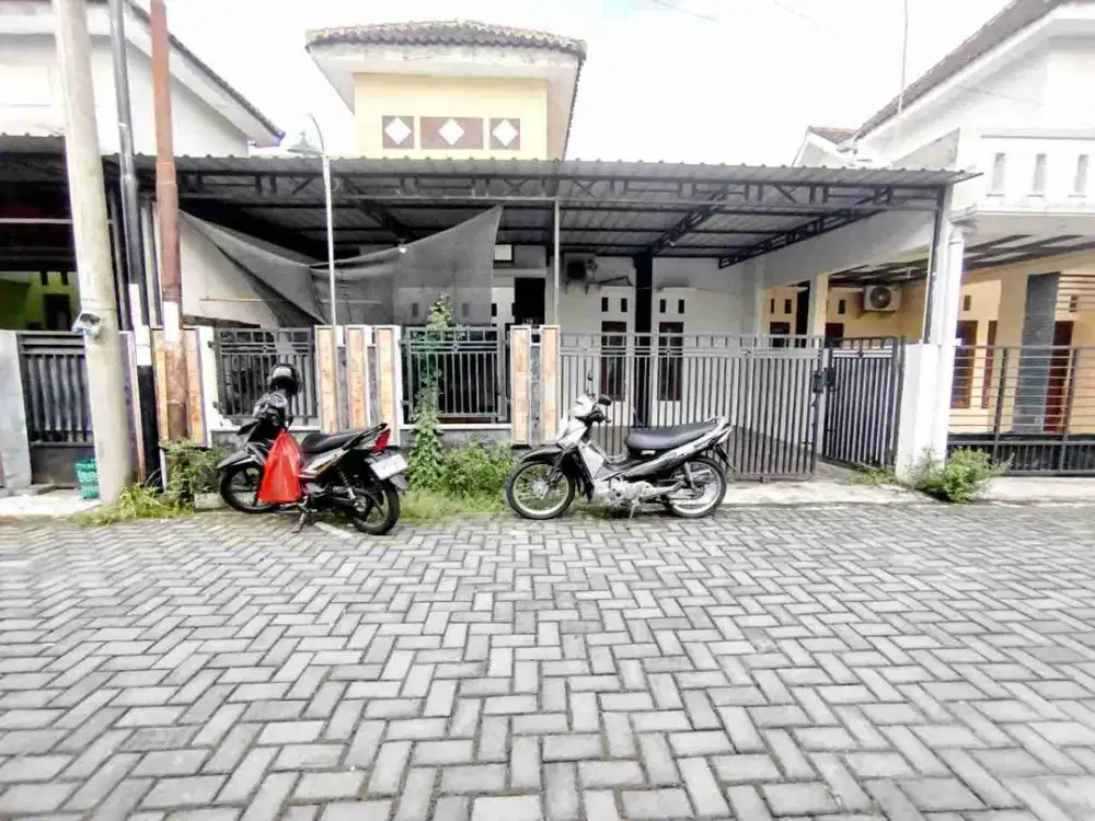 Rumah Second Bagus Aman di Cluster Sukoharjo