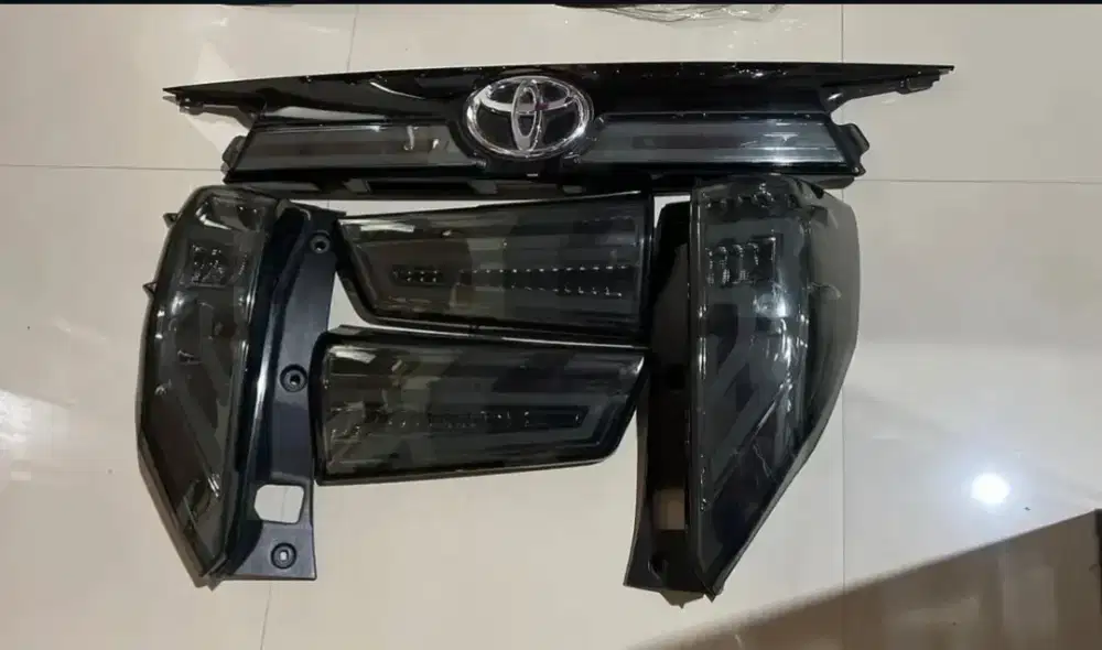 Stoplamp & trunkid smoke vland Innova reborn ( running & welcoming)led