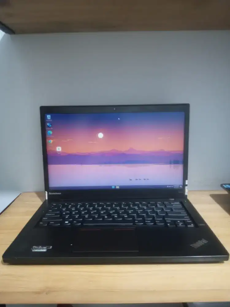 Lenovo Thinkpad T440s Core i5 - 4200U DDR 12GB SSD 512GB 14 FHD 2 jam