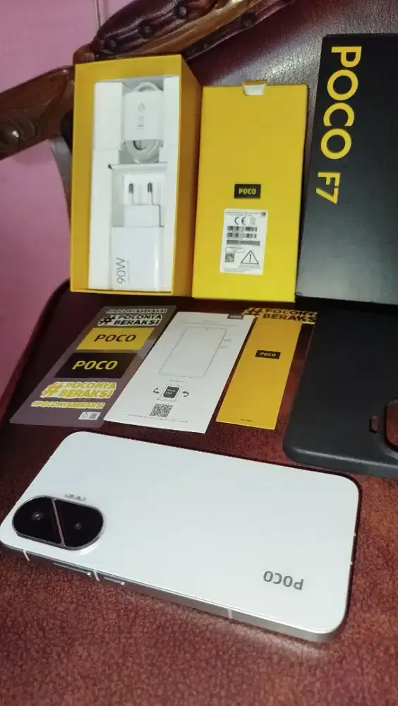 poco f7 white fulset