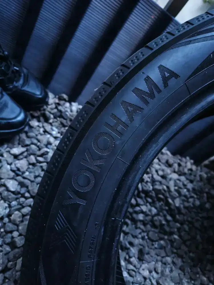 ban mobil yokohama bluearth GT ring 17