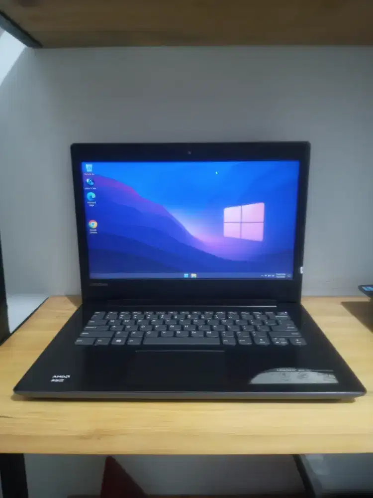 Lenovo 330-14AST AMD A9-9200 Gen7th DDR4 4GB SSD 512GB 14  2 Jam