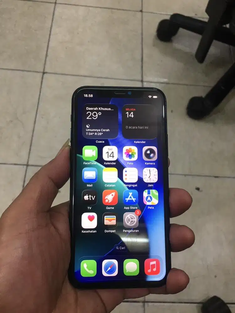 Dijual iphone 11 pro 256 gb wifi only ibox