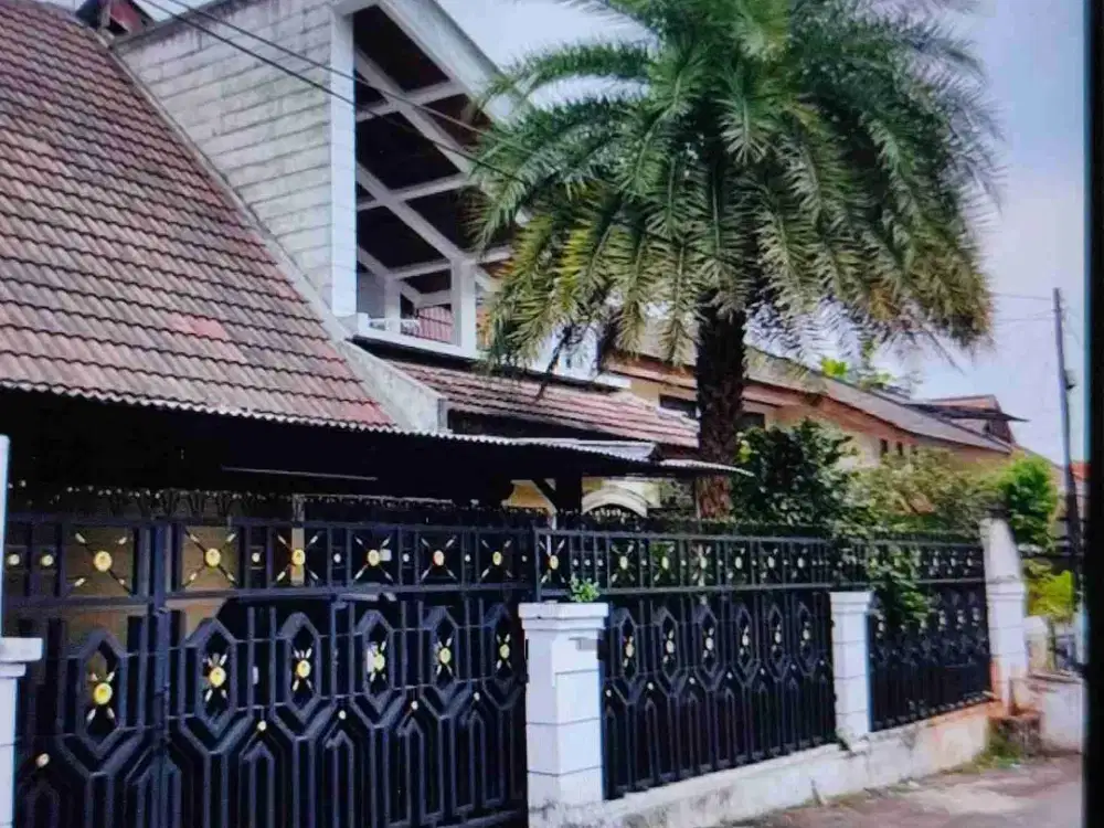 Rumah Hitung Tanah Luas di Delman Tanah Kusir Bendi Jakarta Selatan