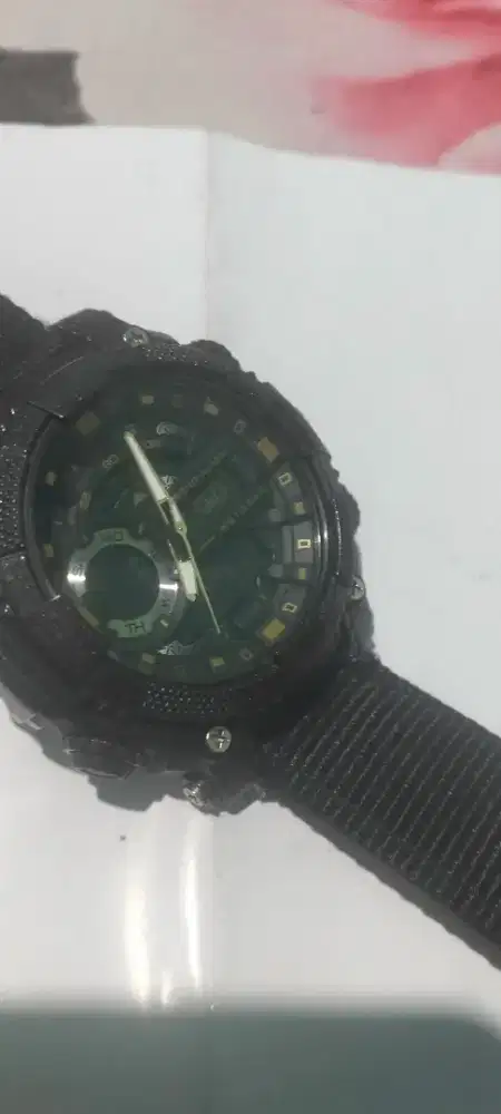 Jam Tangan Laki-Laki
