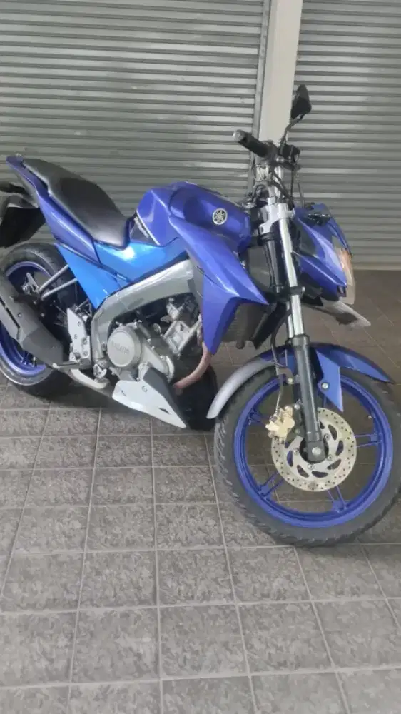 Jual motor vixion 20l5