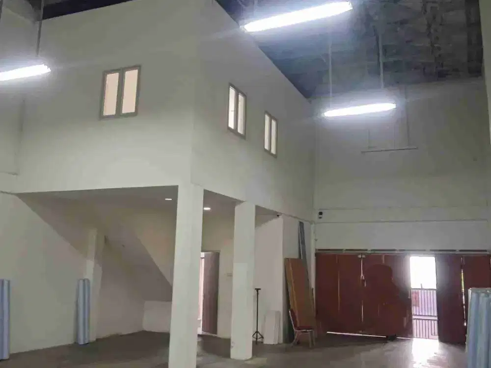 Disewakan Gudang + Kantor Jelambar Jakarta barat