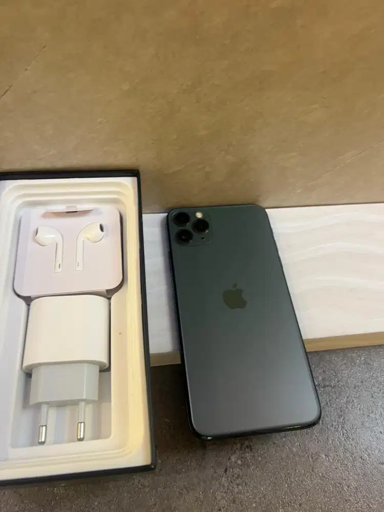 iphone 11 pro 256gb cuma masih baru