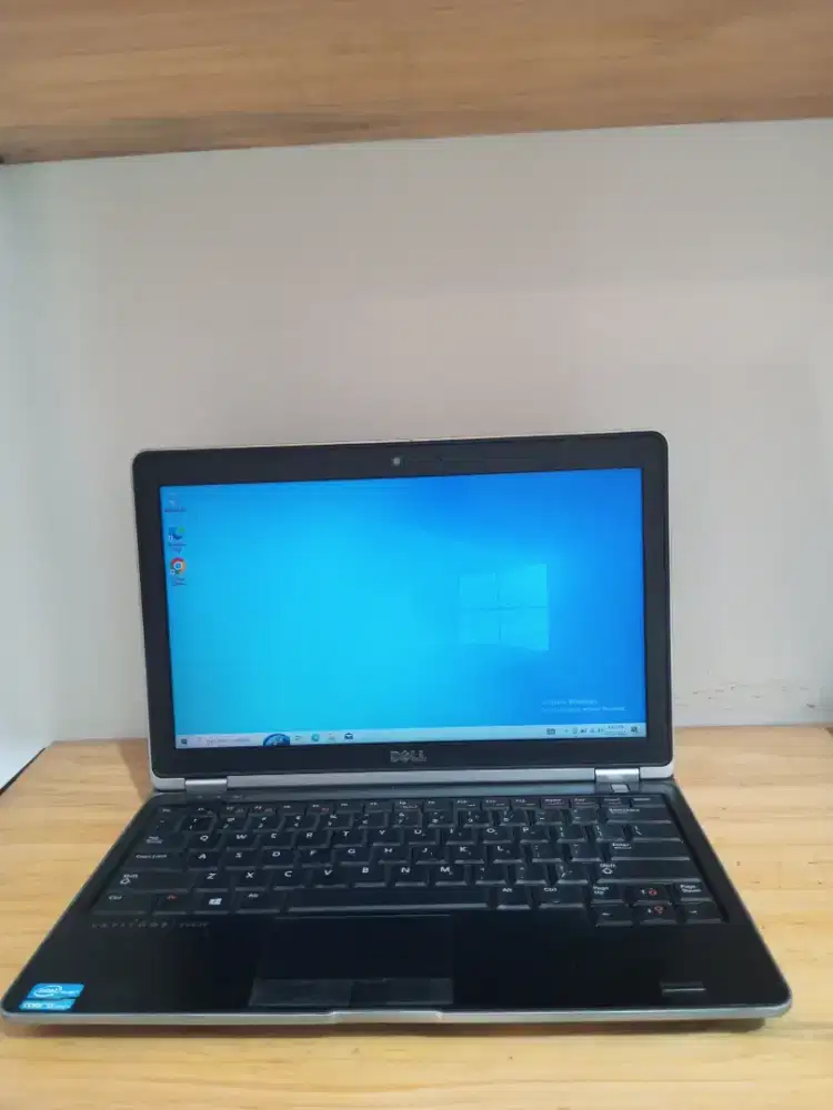 Dell Latitude E6230 Core i5 - 3320M DDR 8GB SSD 128GB LED 12.5 3 jam