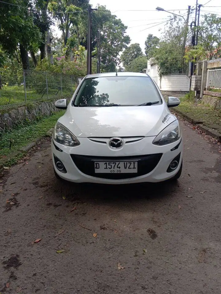 Mazda 2 s Sport matic 2012 putih