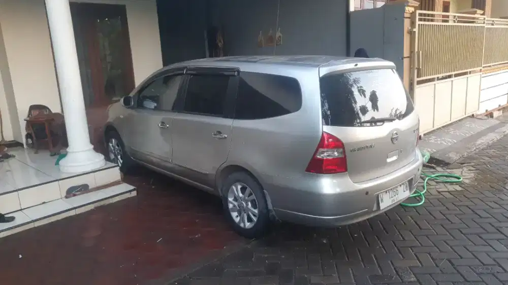 Nissan Grand Livina 1.5 XV