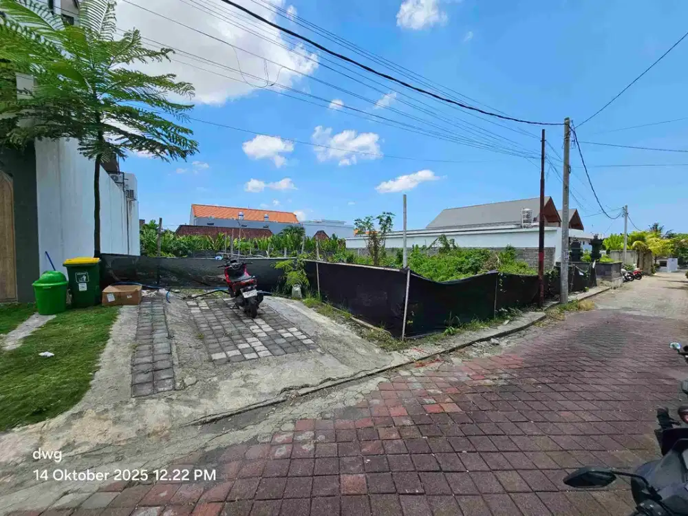 dijual tanah komersil limgkungan villa lokasi seseh