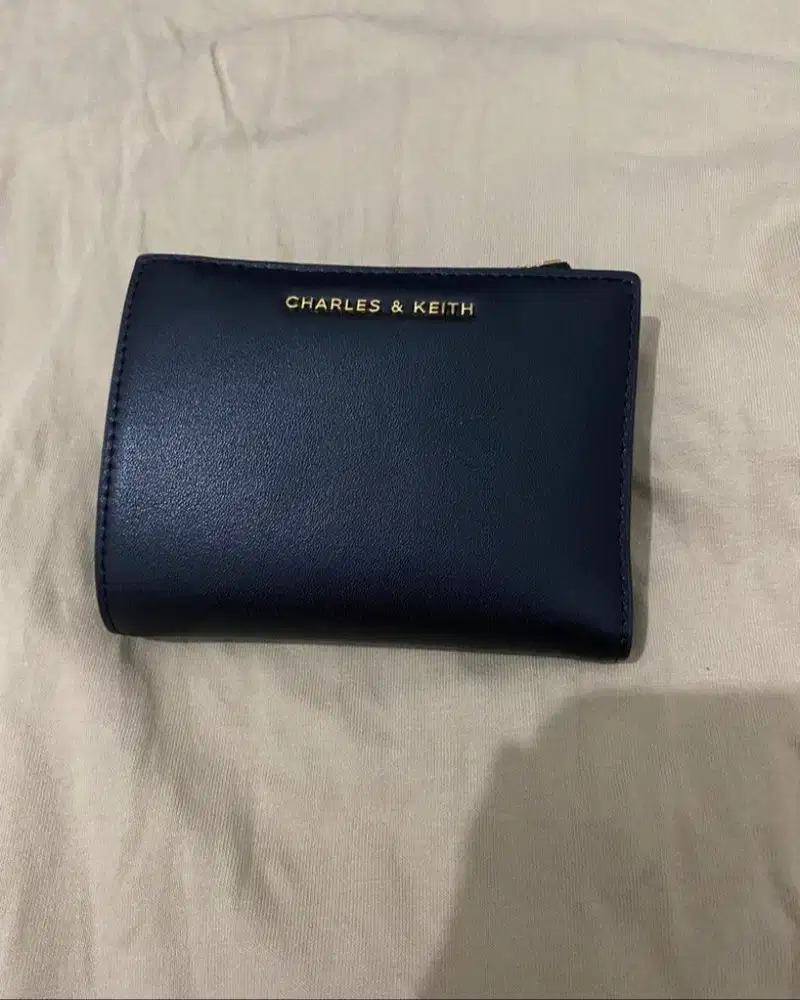 DOMPET CHARLES & KEITH
