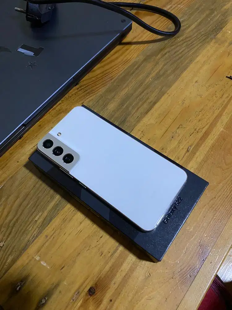Samsung S22 8/255