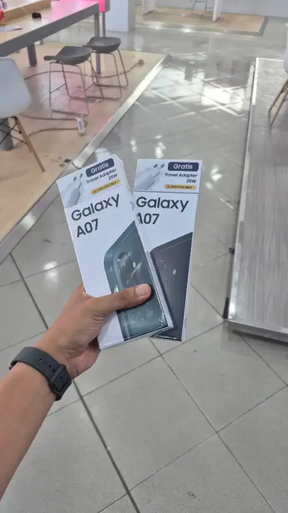 SAMSUNG A07 4/64GB FREE CHARGER