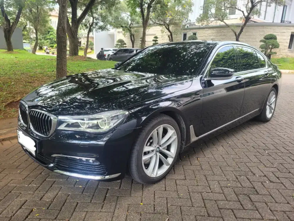 BMW 730Li  Km 18rb,  2019 730 li , Hitam Luxury 740li