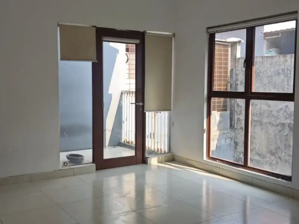 Disewakan Rumah di JGC Cluster Zebrina Cakung Jaktim