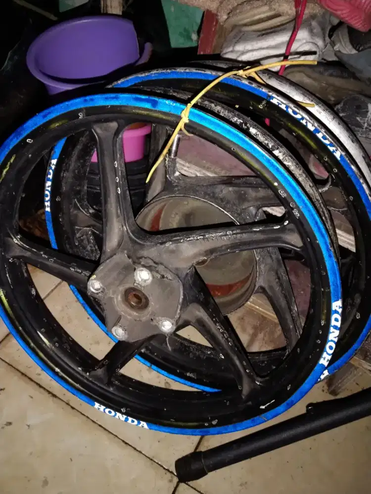 Velg Honda beat ori