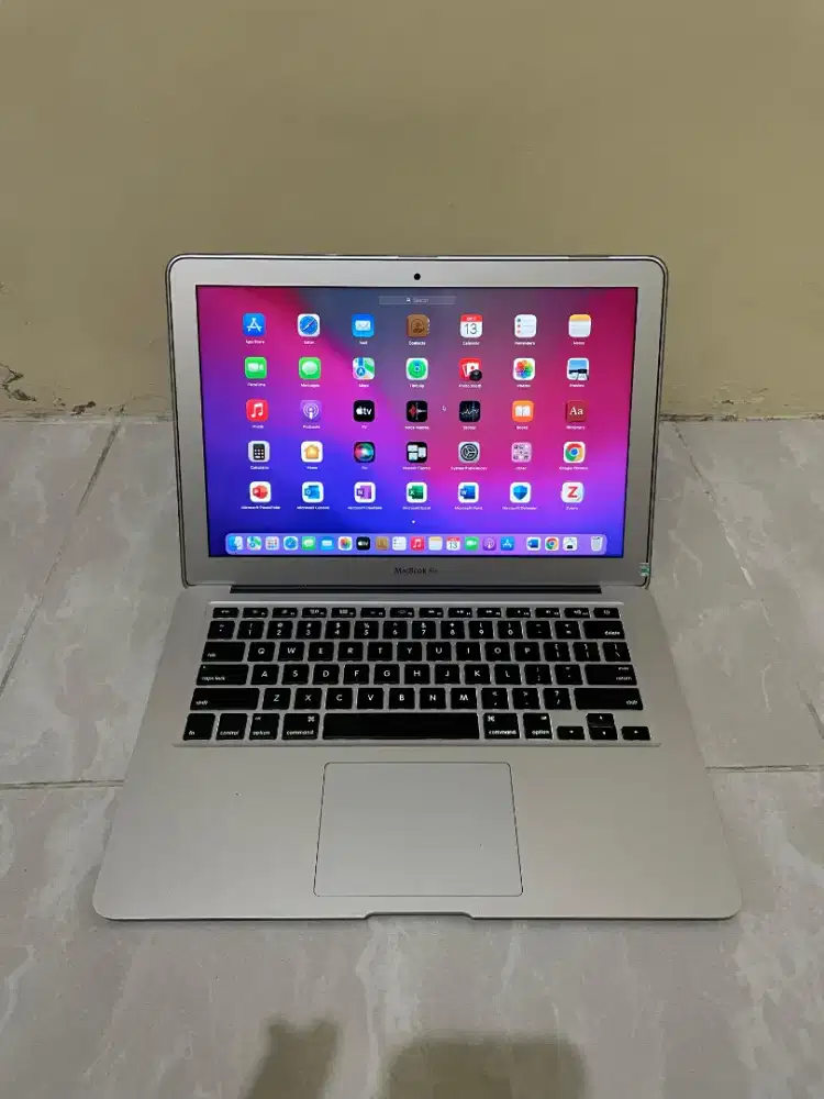 MacBook Air 2017 8/256GB 13,3 i5