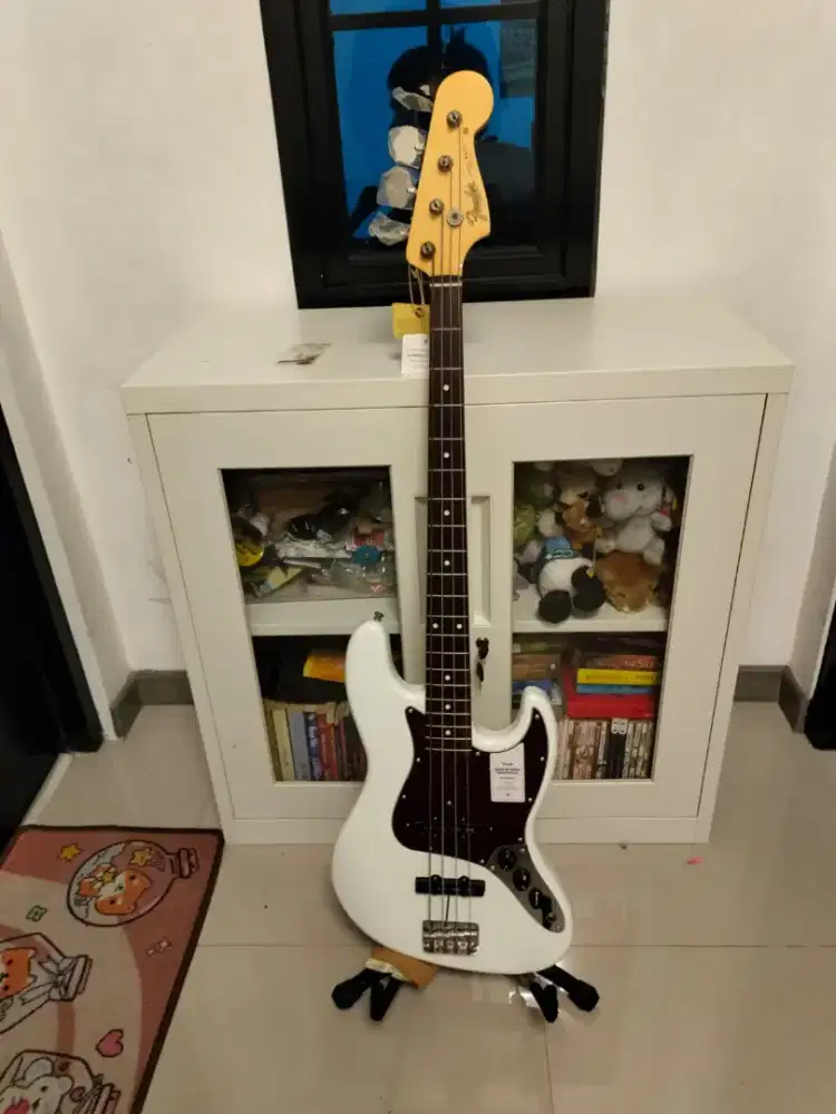 fender jazzbass 60's ...75 th unniv... made in japan.. kondisi gress