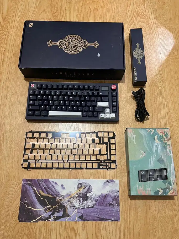 Forsale Keyboard Mechanial Wireless Timeless 82 V2