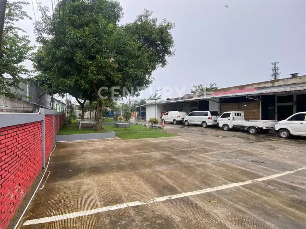 Tanah Dan Bangunan Strategis  Cocok Untuk Workshop, Showroom Dll