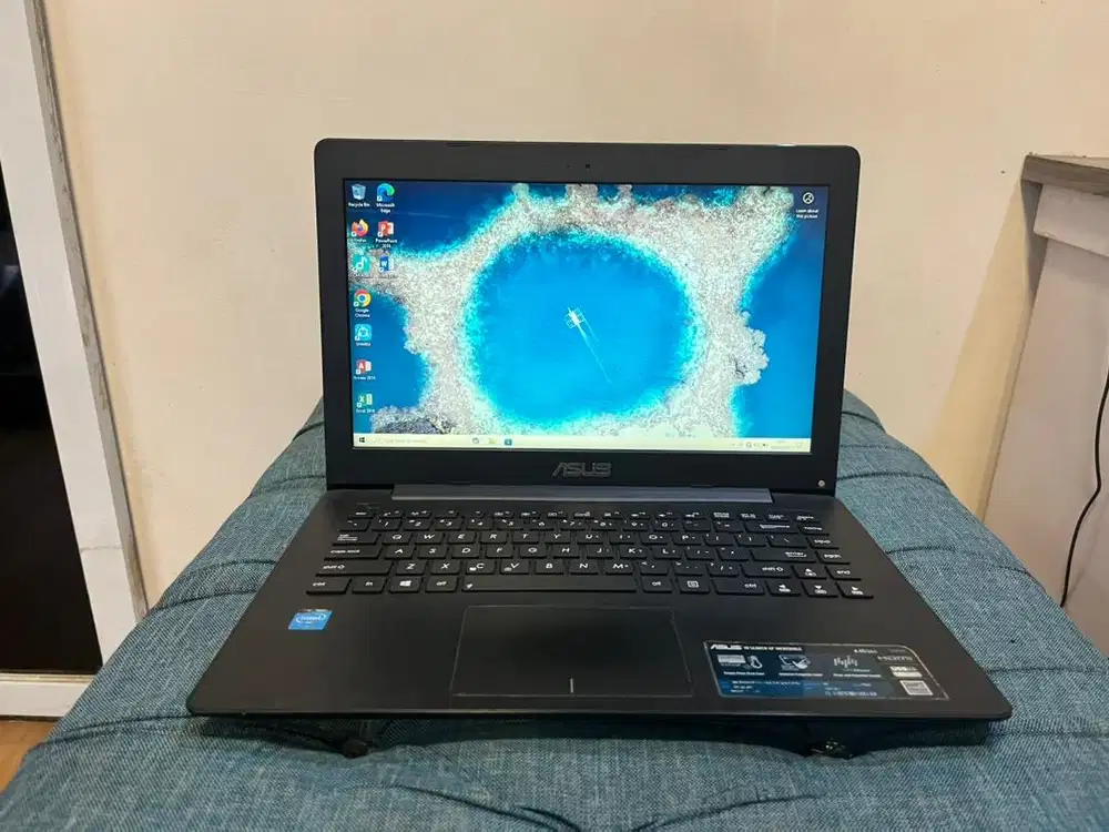 Laptop Asus X453S (second). 2 jutaan normal dan bergaransi
