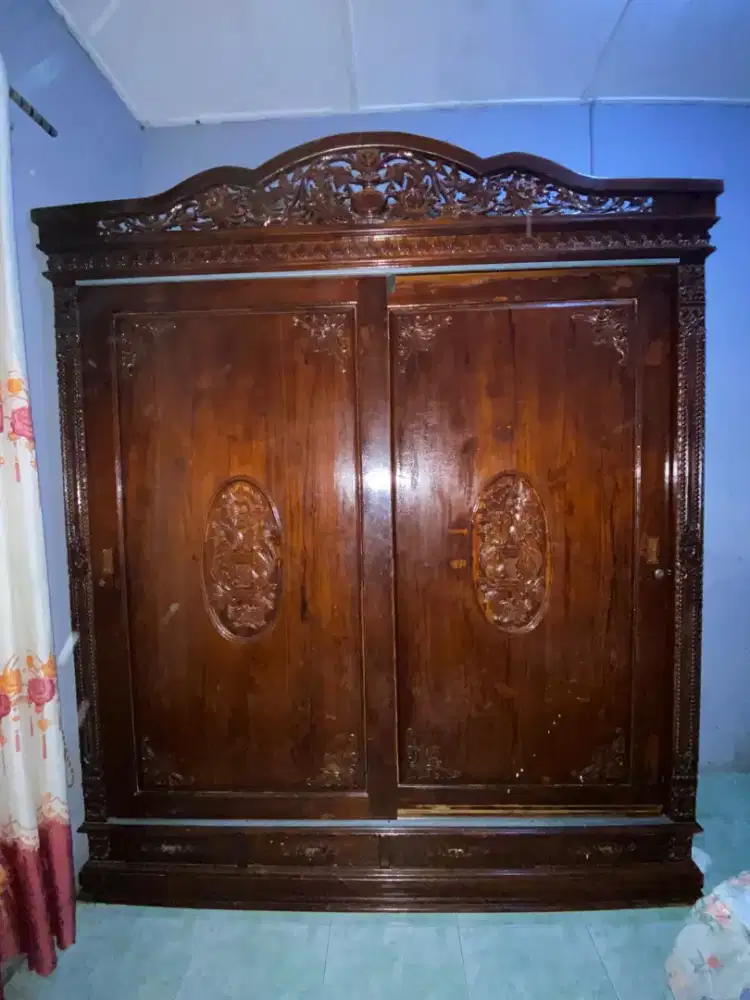 Lemari jepara pintu sliding