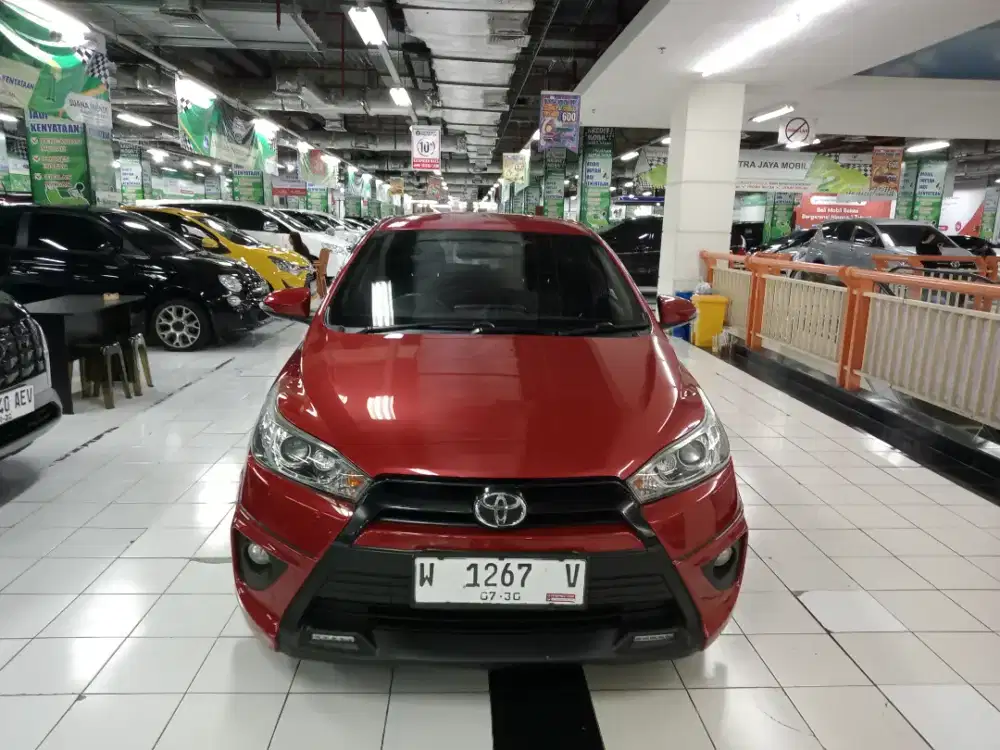 TOYOTA YARIS TRD SPORTIVO AT 2015 MERAH