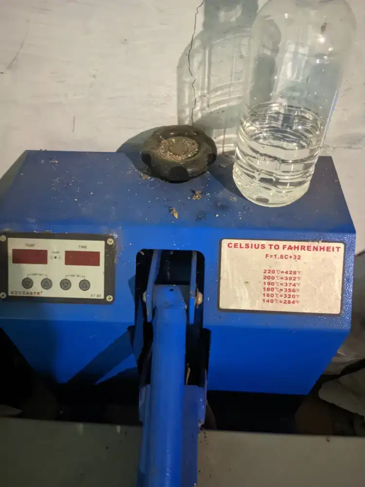 mesin press Pelican