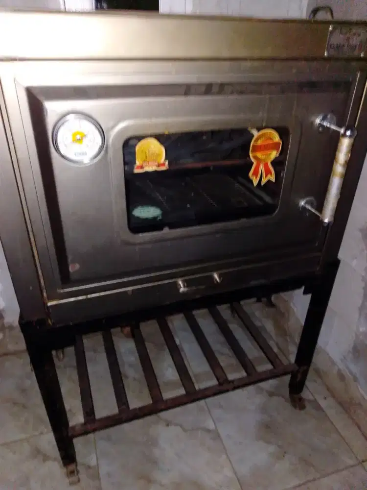 Jual oven buat usaha buat roti merek gold star