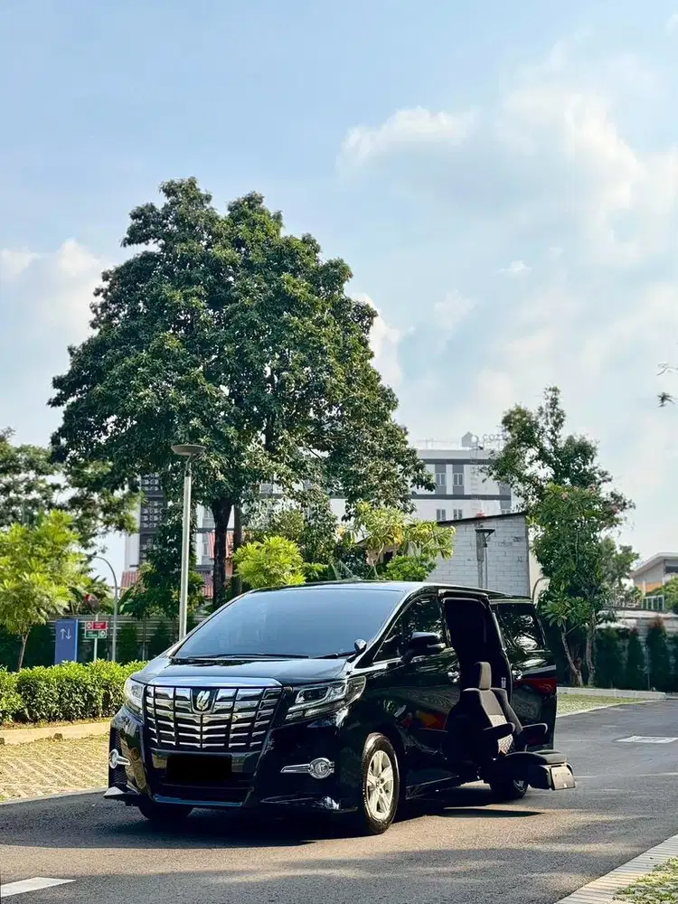 CASH Toyota Alphard S CBU Welcab 2015 Like New