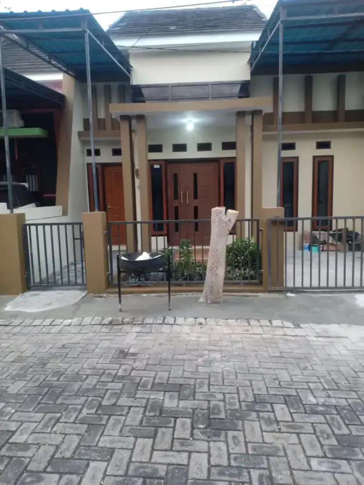 Disewakan Rumah plus full Perabotan nya, daerah Banyuwangi Kota