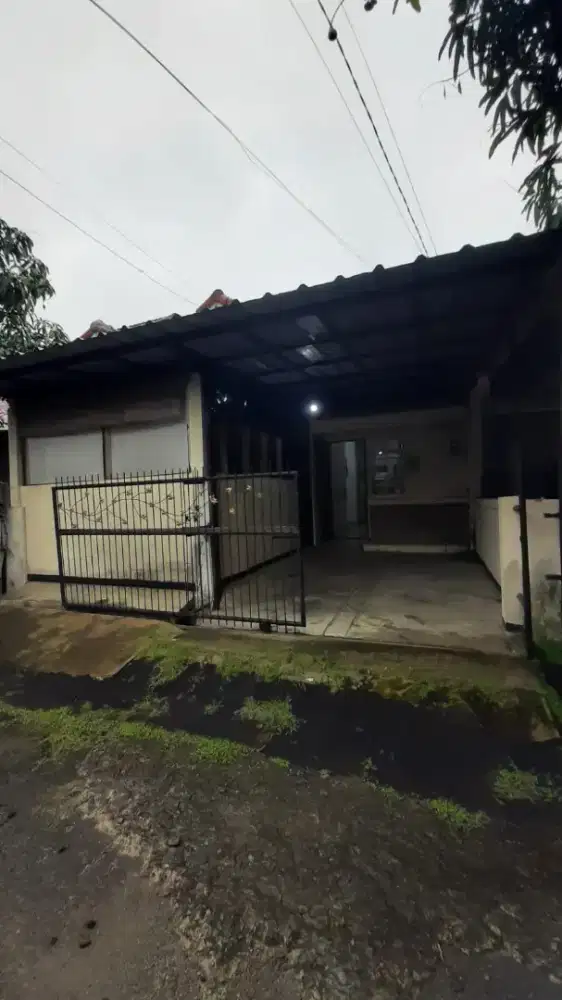Dijual Rumah dgn akses tol Summarecon Bdg