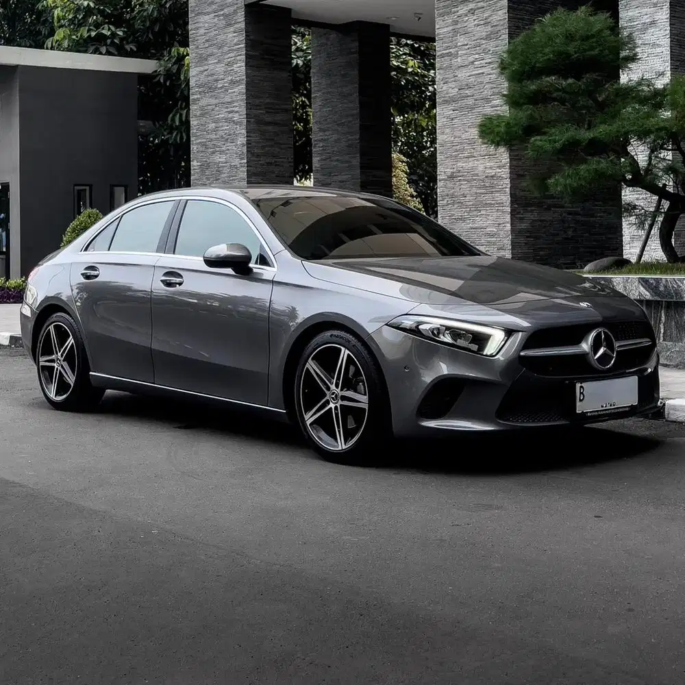 (CASH) Mercedes Benz A200 Sedan MBUX 2019