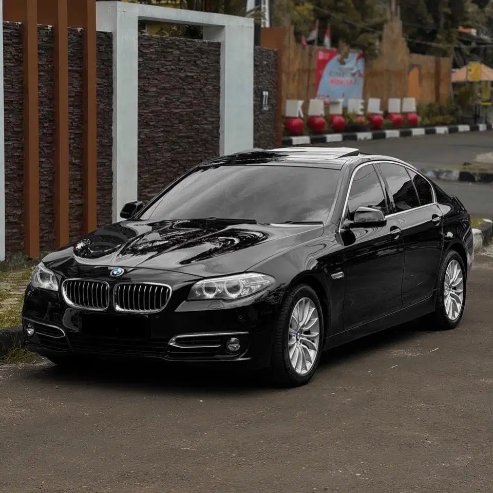 (CASH) BMW F10 528i LCI Facelift Luxury 2016