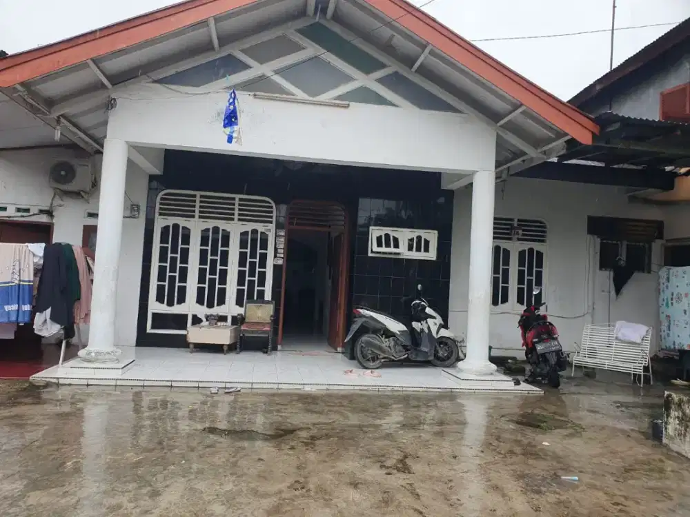 Dijual rumah luas 12 x 26 , SHM ,pusat kota