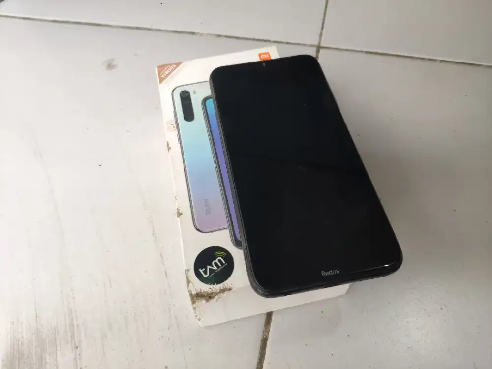 Redmi note 8 ram 4/64 lengkap siap pake