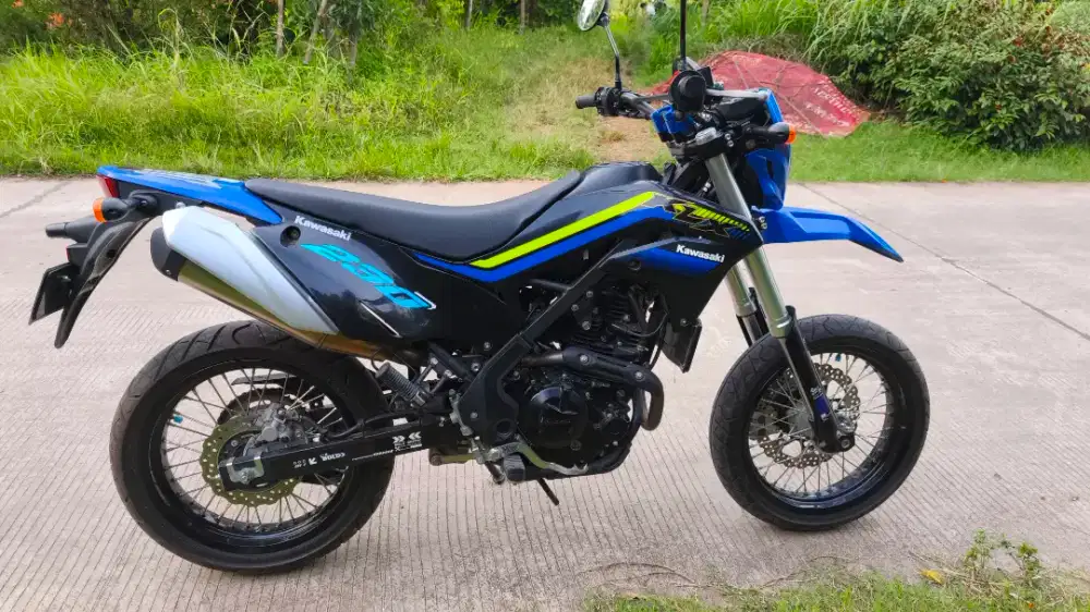KAWASAKI KLX 230 SM