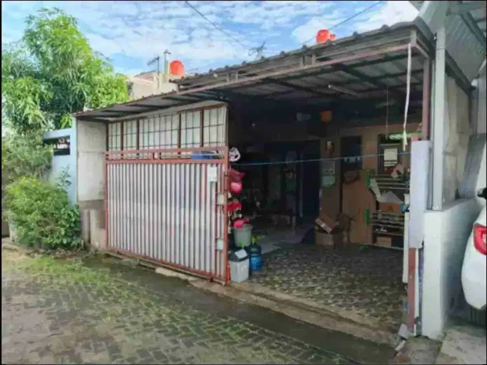 Rumah Ujungberung Belakang Polsek Uber dkt Alun² Uber
