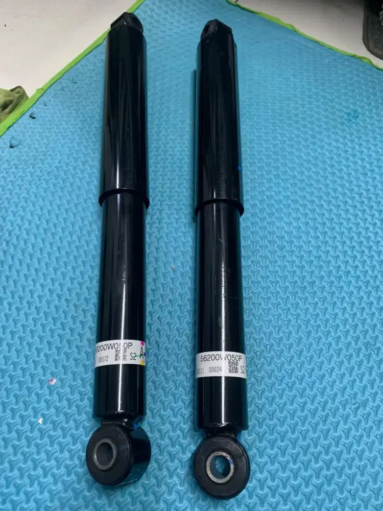Shock pajero belakang