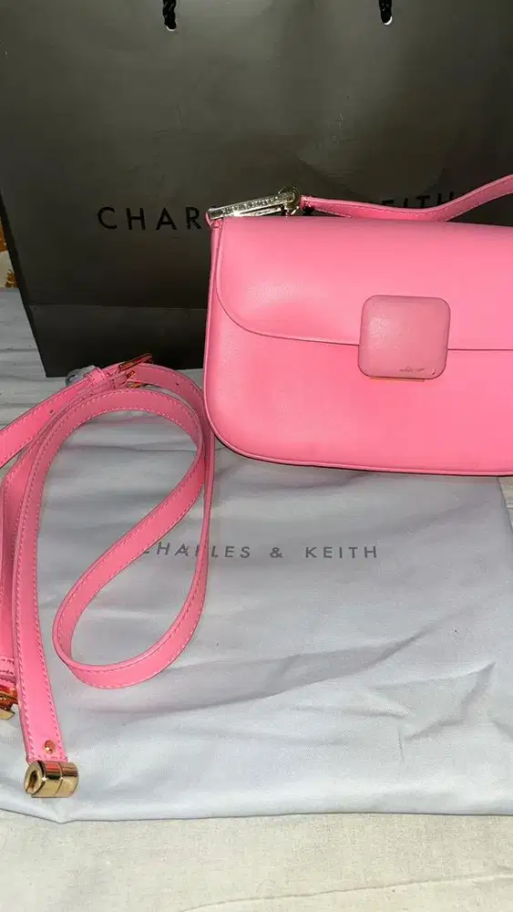 Tas Charles & Keith