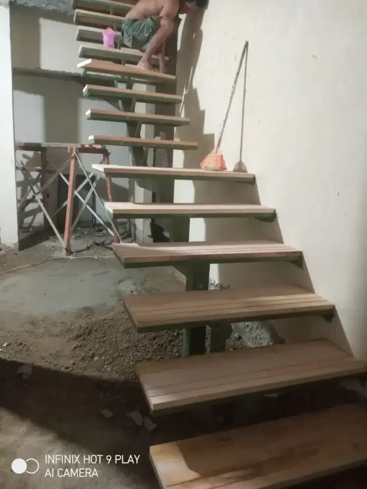 jasa pembuatan tangga bes,relling,kanopi