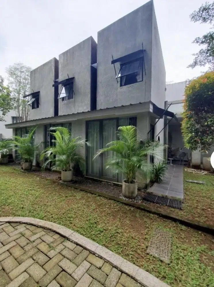 DIJUAL RUMAH CLUSTER ELIT, JAKARTA SELATAN. STRATEGIS DEKAT KEMANA2